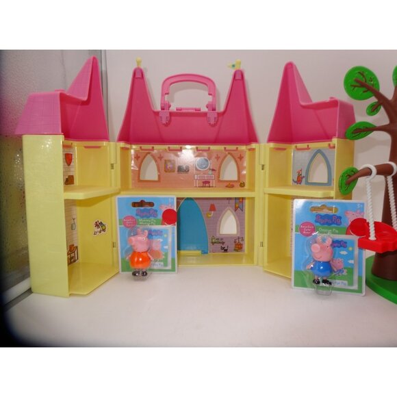 Peppa Pig's Princess Castle Deluxe Playset Peppa Pig & George Treehouse Playset - Picture 5 of 16